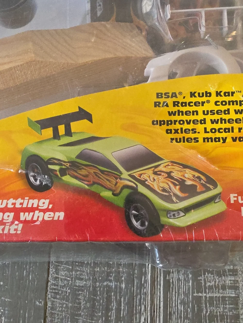 PineCar Furious Racer Premium Kit (Model P3945), Boy Scouts & Kub Kar Compliant